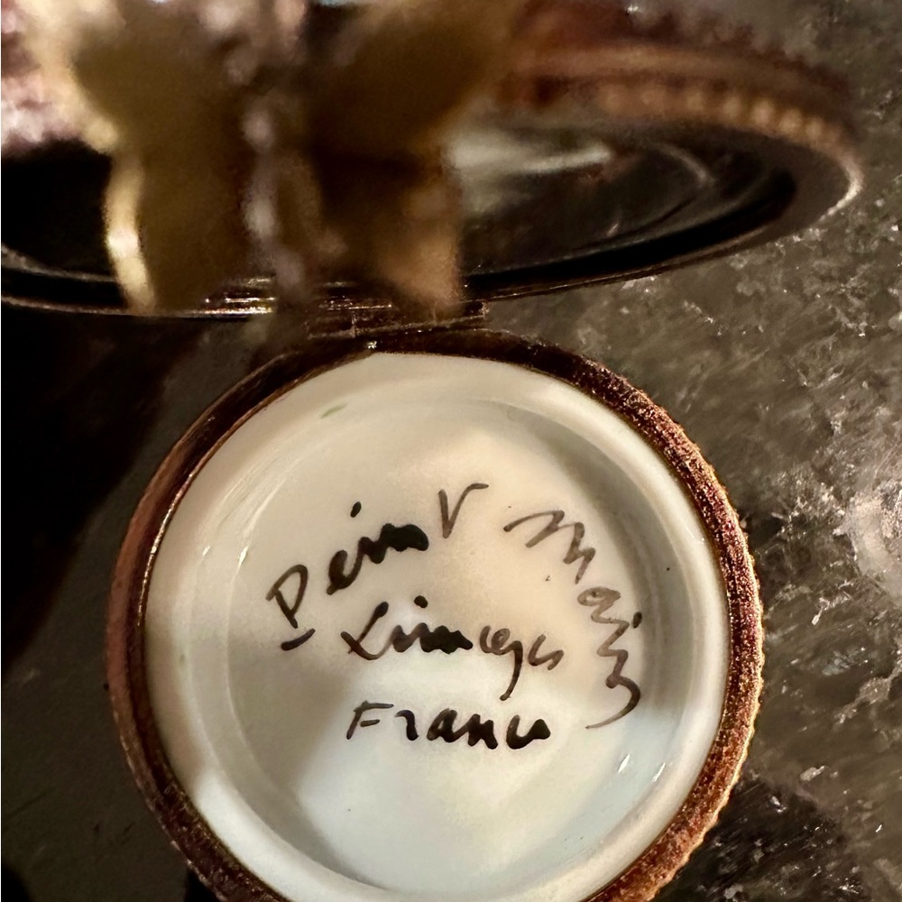 Vintage Limoges Kiwi Pie Slice Trinket Box - Picture 5 of 6